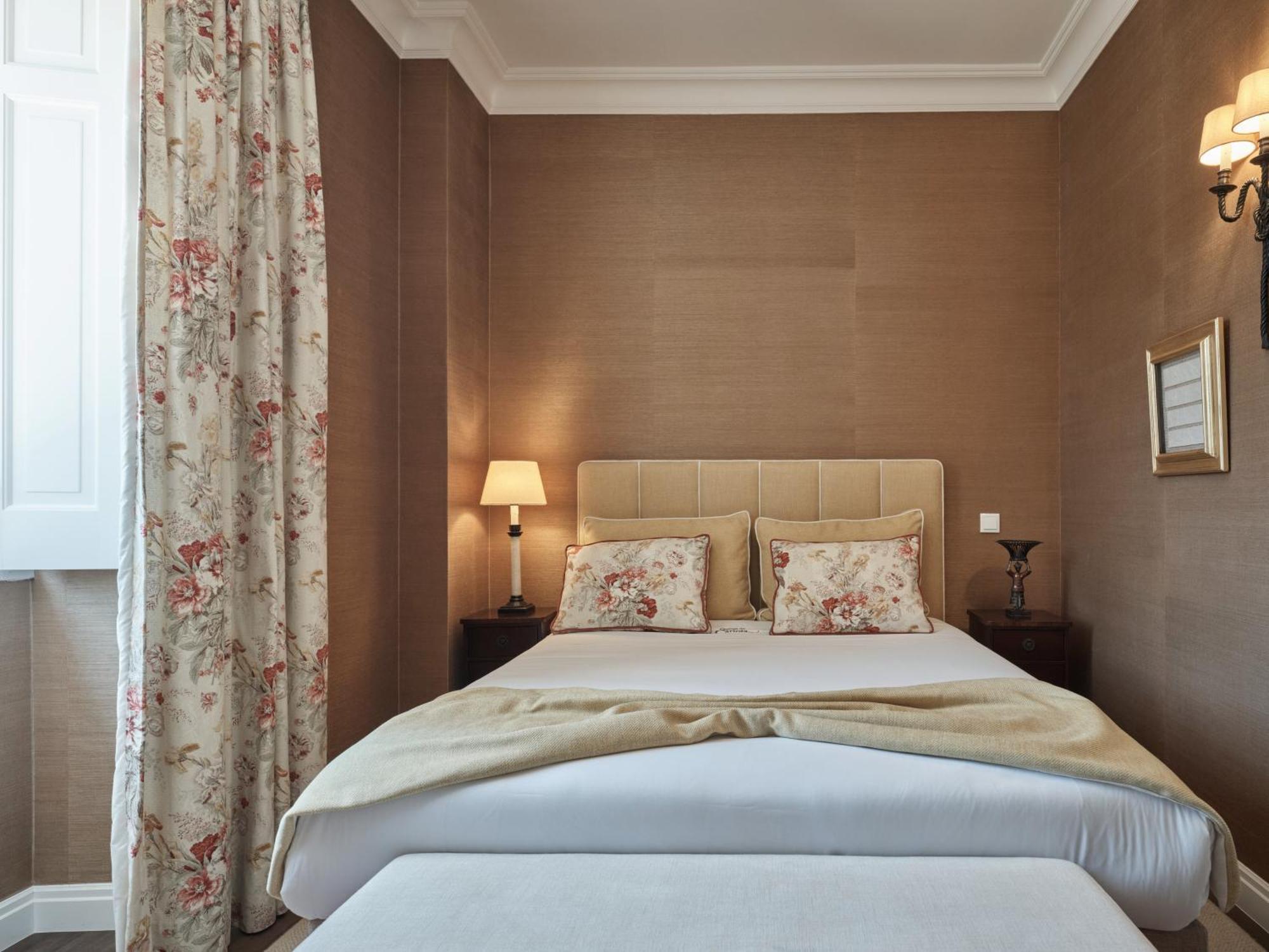 Quinta Da Carlota Bed & Breakfast ตอร์เรส เวดรัส ภายนอก รูปภาพ