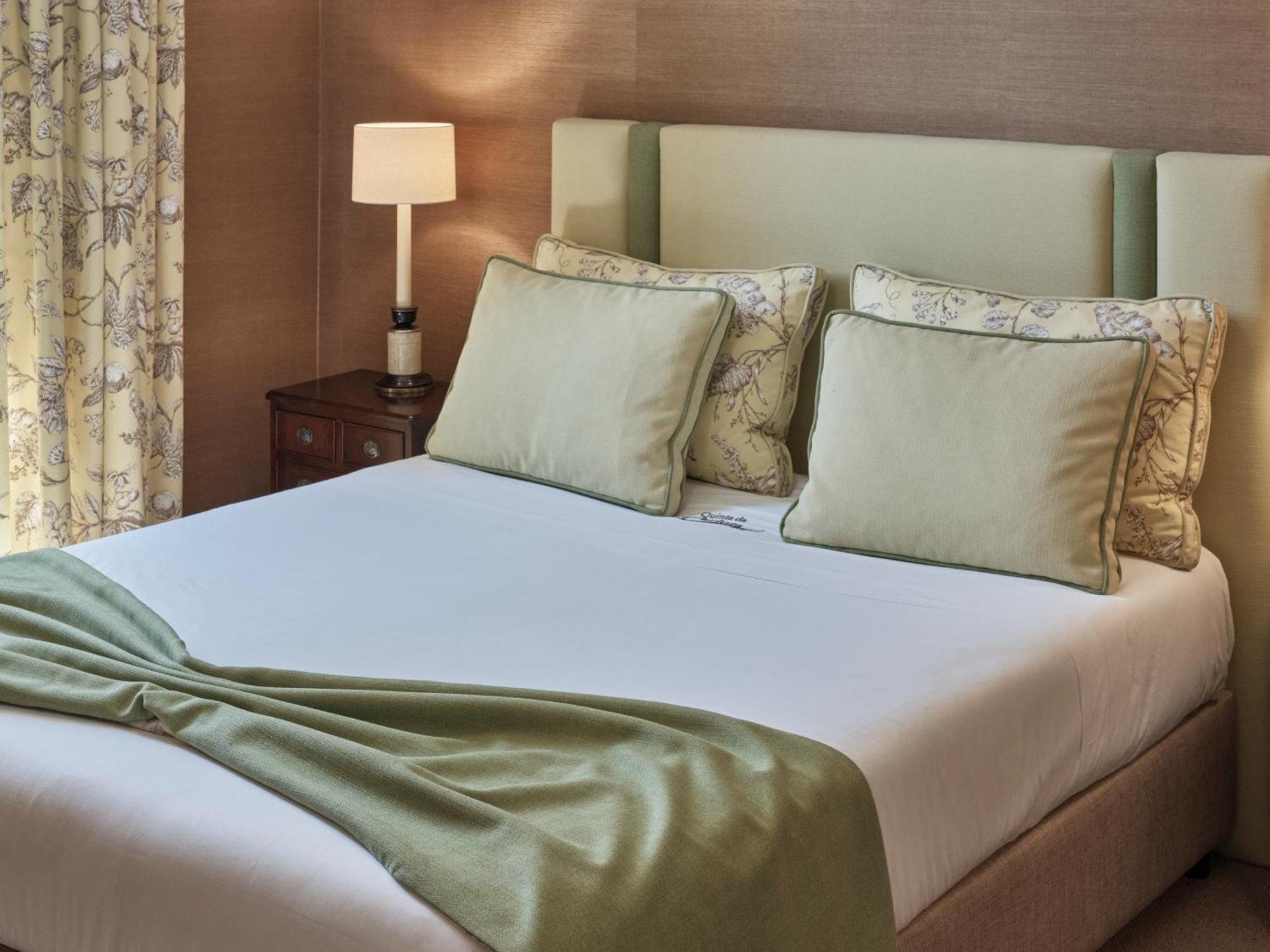 Quinta Da Carlota Bed & Breakfast ตอร์เรส เวดรัส ห้อง รูปภาพ